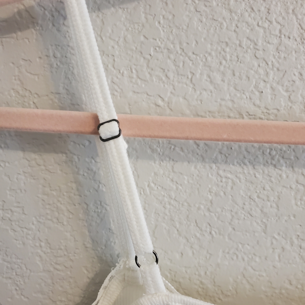 Hollister White Lace Trim Camisole - Picture 9 of 14